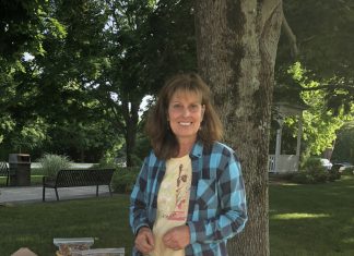 A farmer’s dozen: Market brings local food, art to the masses in its 12th season