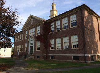 Discovery of dead body delays classes in North Smithfield