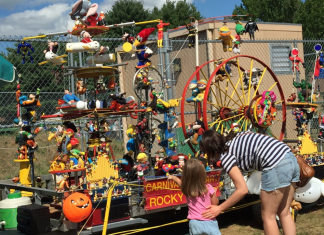 Largest ever Pumpkinfest brings low cost family fun to No. Smithfield Saturday