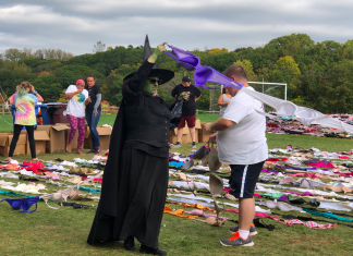 VIDEO: No. Smithfield woman breaks a World Record