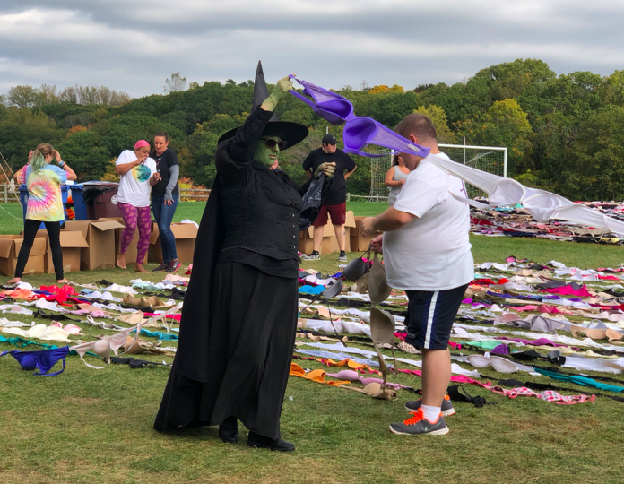 VIDEO: No. Smithfield woman breaks a World Record
