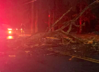 Hundreds lose power as wind storm ravages northern RI