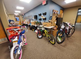 Police deliver gifts for 33 children, provide Christmas for 17 Burrillville families