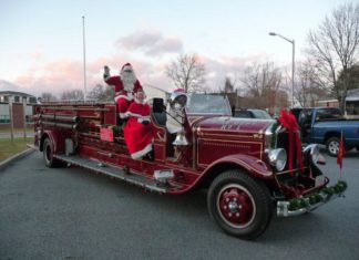More than 100 vehicles to escort Santa in ‘rolling rally’ Saturday night