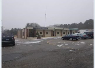 Mongeon buys Victory Highway plaza for $400K
