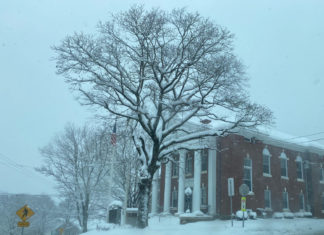 Gallery: Snow blankets northern RI