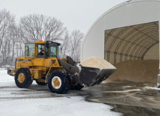 Town weathers blizzard with all hands on deck for 30 plus hour cleanup