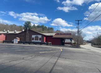 With rumors rampant, North Smithfield restaurant owners tease customers about alleged purchase