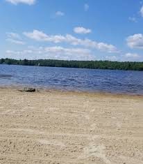 State agencies issue no contact advisory for Spring Lake