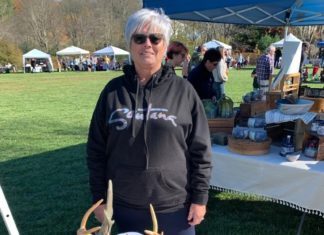 Gallery: Vendors, shoppers turn out for Artisan Fair in North Smithfield
