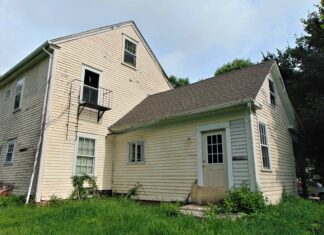 Safe for now: Council delays demolition of historic house in Chepachet, hoping for solutions