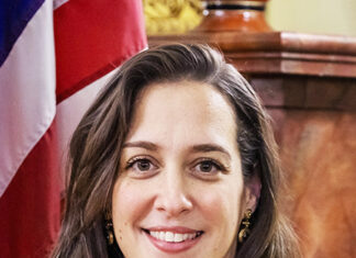 de la Cruz announces re-election bid for Rhode Island Senate