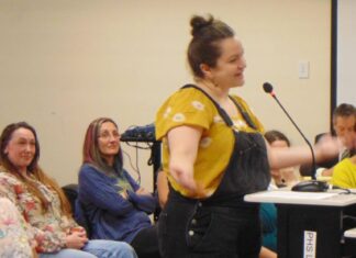 Transgender debate plays out before Foster-Glocester School Committee