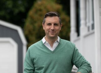 Magaziner to hold town hall meeting in Burrillville, show support for local Democrats’ campaigns