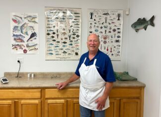 N.S. family marks end of an era with last day at R & D Seafood Saturday