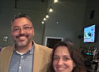 de la Cruz re-elected Senate minority leader