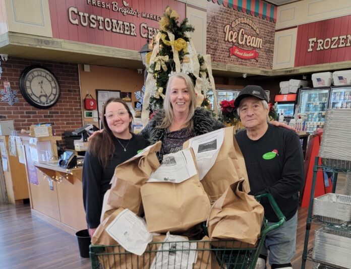 Brigido’s Fresh Markets donate Thanksgiving bags to local schools, churches, seniors & veterans