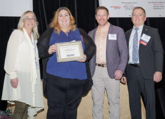 Manager of Slatersville Cumberland Farms wins award for community service