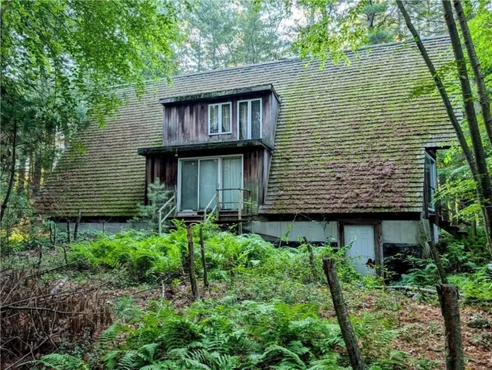 Property sales in Glocester from March 30 through April 21